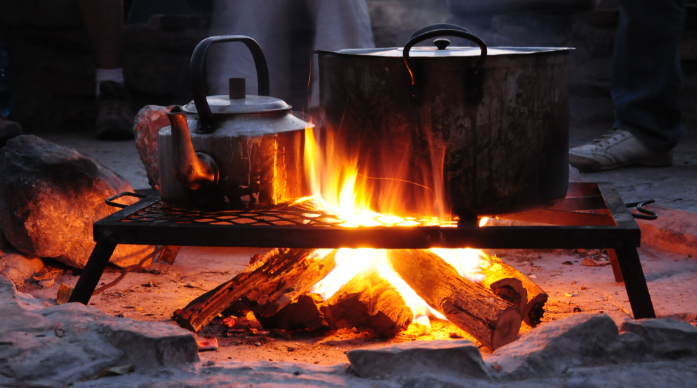 campfire cooking, camping, cooking outside, gilling, dutchoven, camping meals