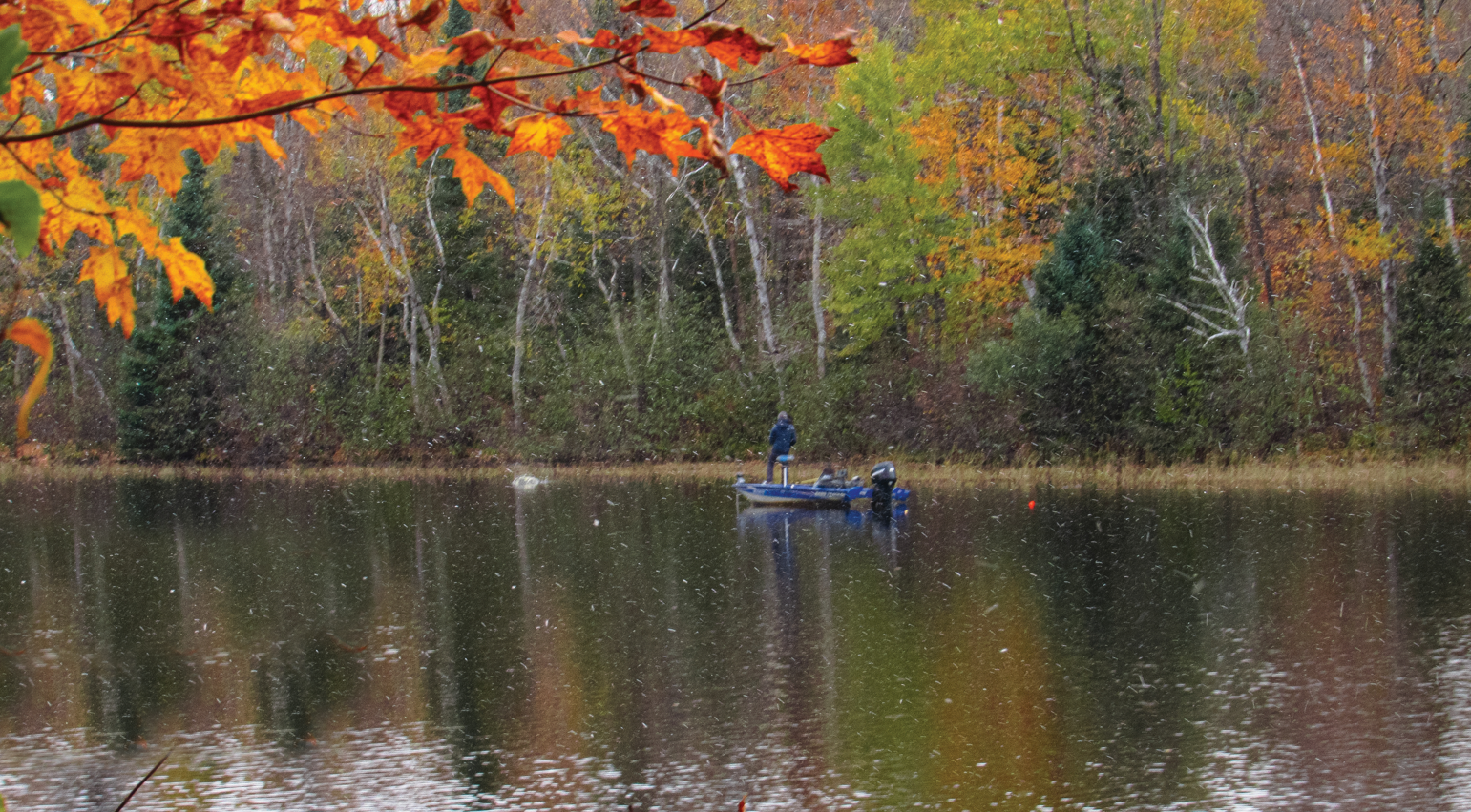 The Iowa Sportsman, Fall fishing, Bass, walleye, catfish, Iowa fishing, August fishingThe Iowa Sportsman, Fall fishing, Bass, walleye, catfish, Iowa fishing, August fishing