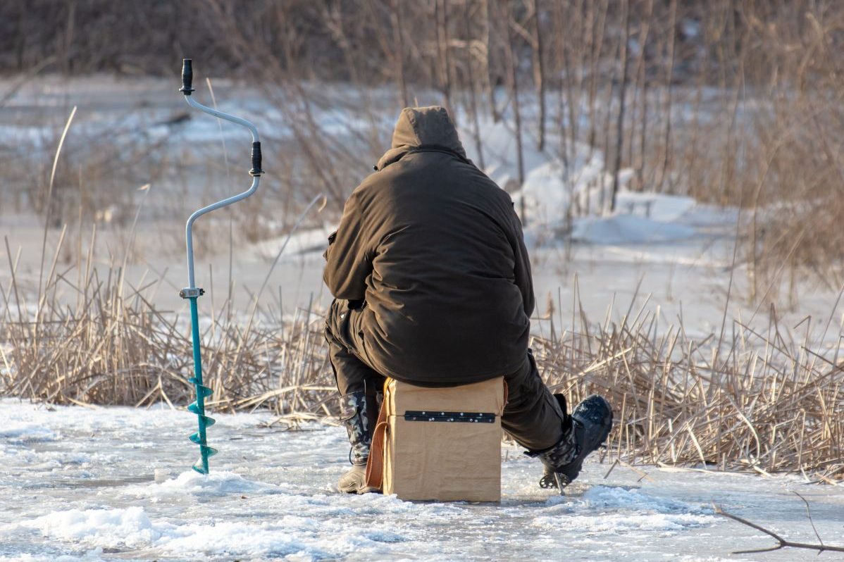 Early Ice Fishing Tactics